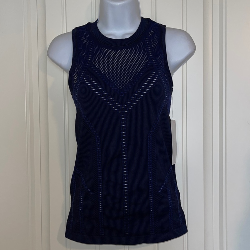 NWT! Sale! 🔥 Athleta Oxygen Two Toned Tank Navy Size XS
